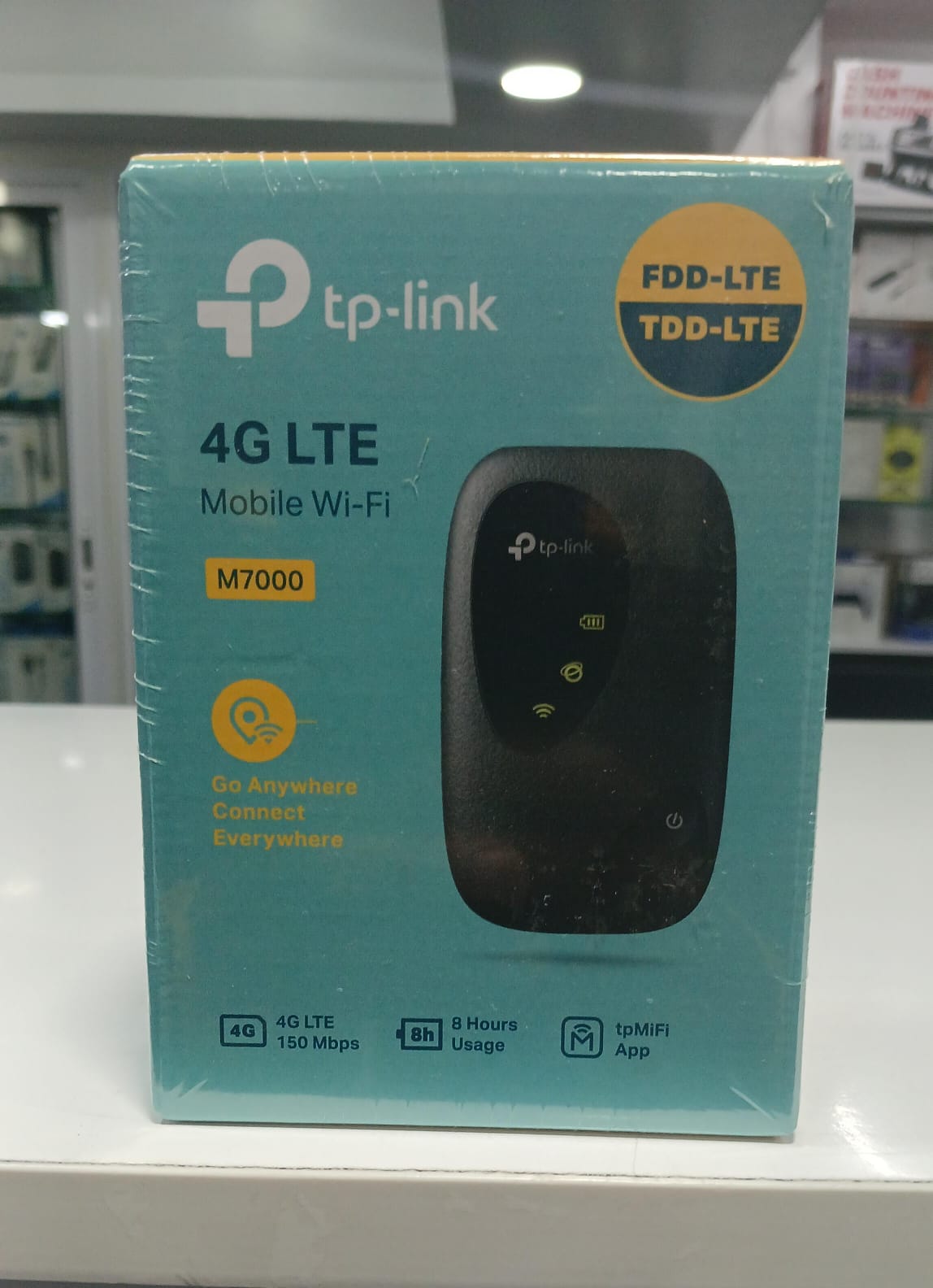TP-Link M7000 4G LTE Mobile Wi-Fi Router (MiFi)