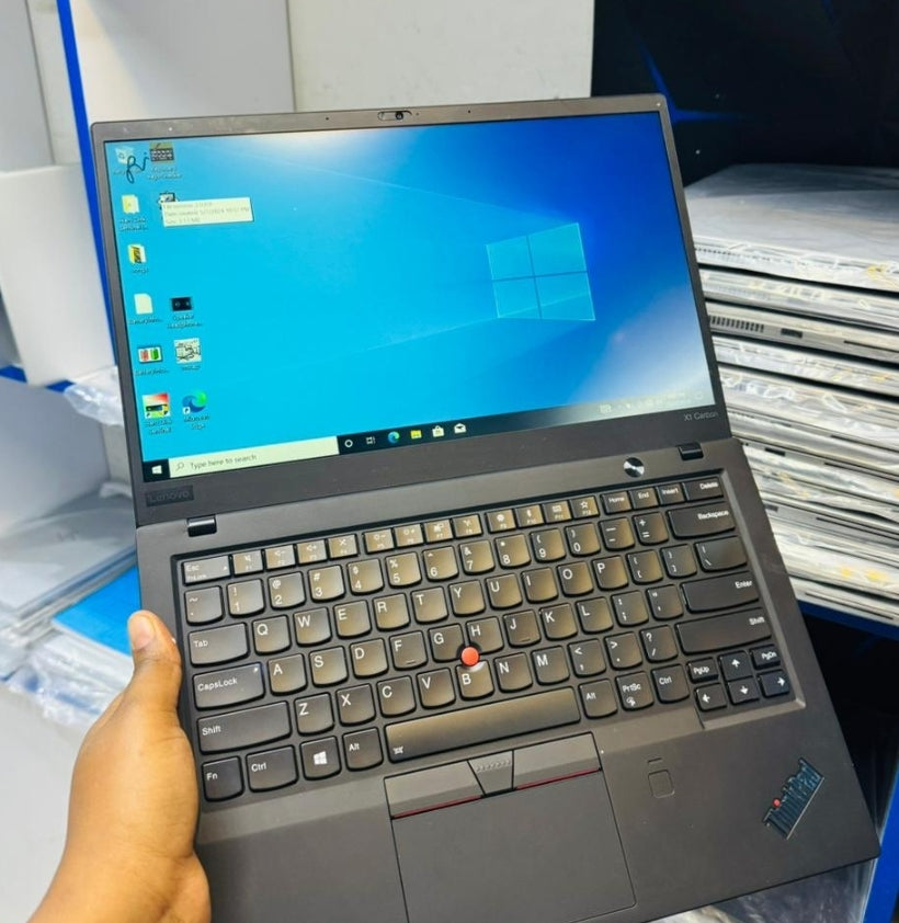 Lenovo ThinkPad X1 Carbon – Core i5 | 8GB RAM | 256GB SSD | 13.3" Ultrabook