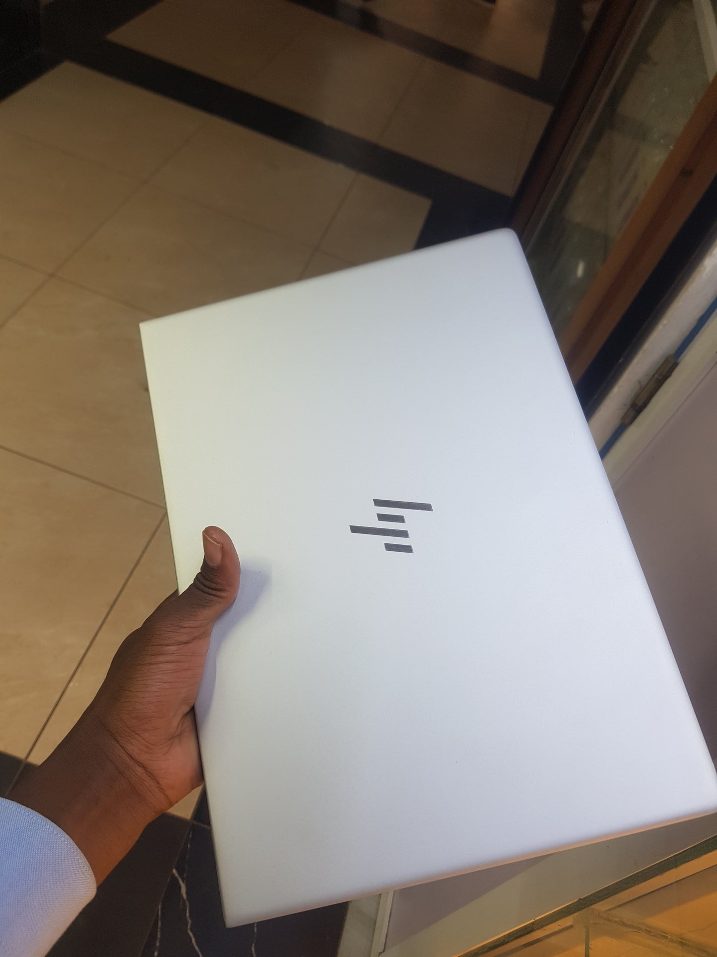 HP EliteBook 840 G5 14" FHD Intel Core i5 8GB 256GB SSD Business Laptop