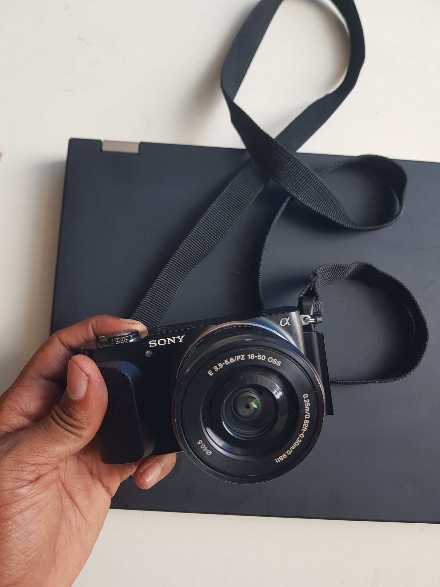 Sony Alpha NEX-3N Mirrorless Camera with 16-50mm Lens